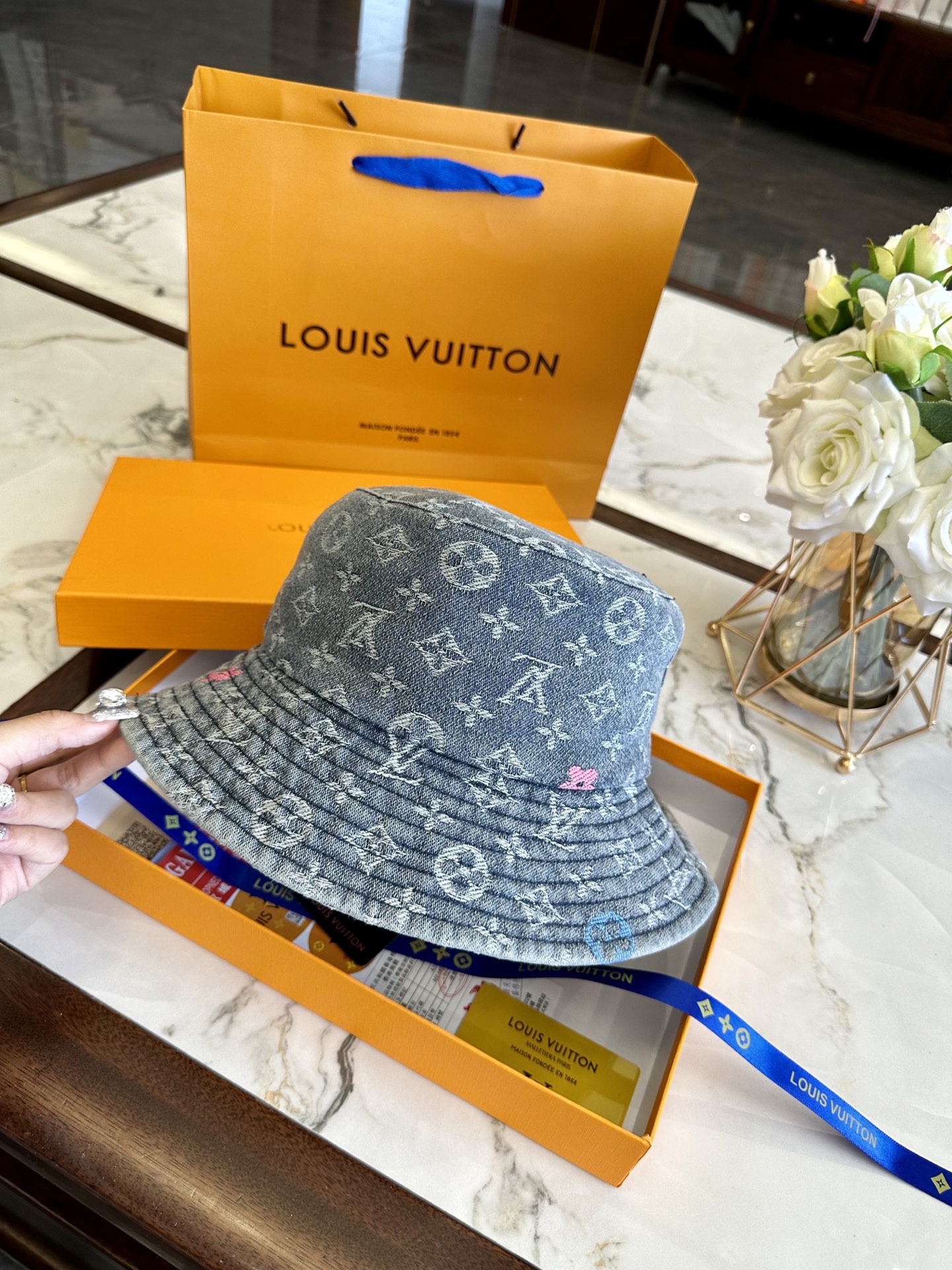 LV hat model 58